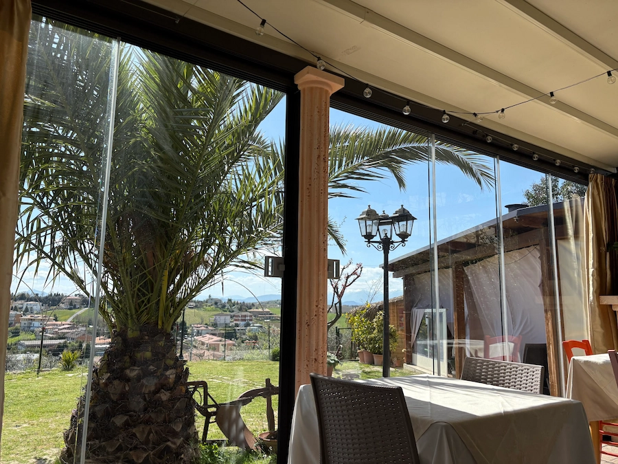 Foto preparazione pizze e carne estate Ristorante Il Monte, pizzeria e braceria a Rapagnano